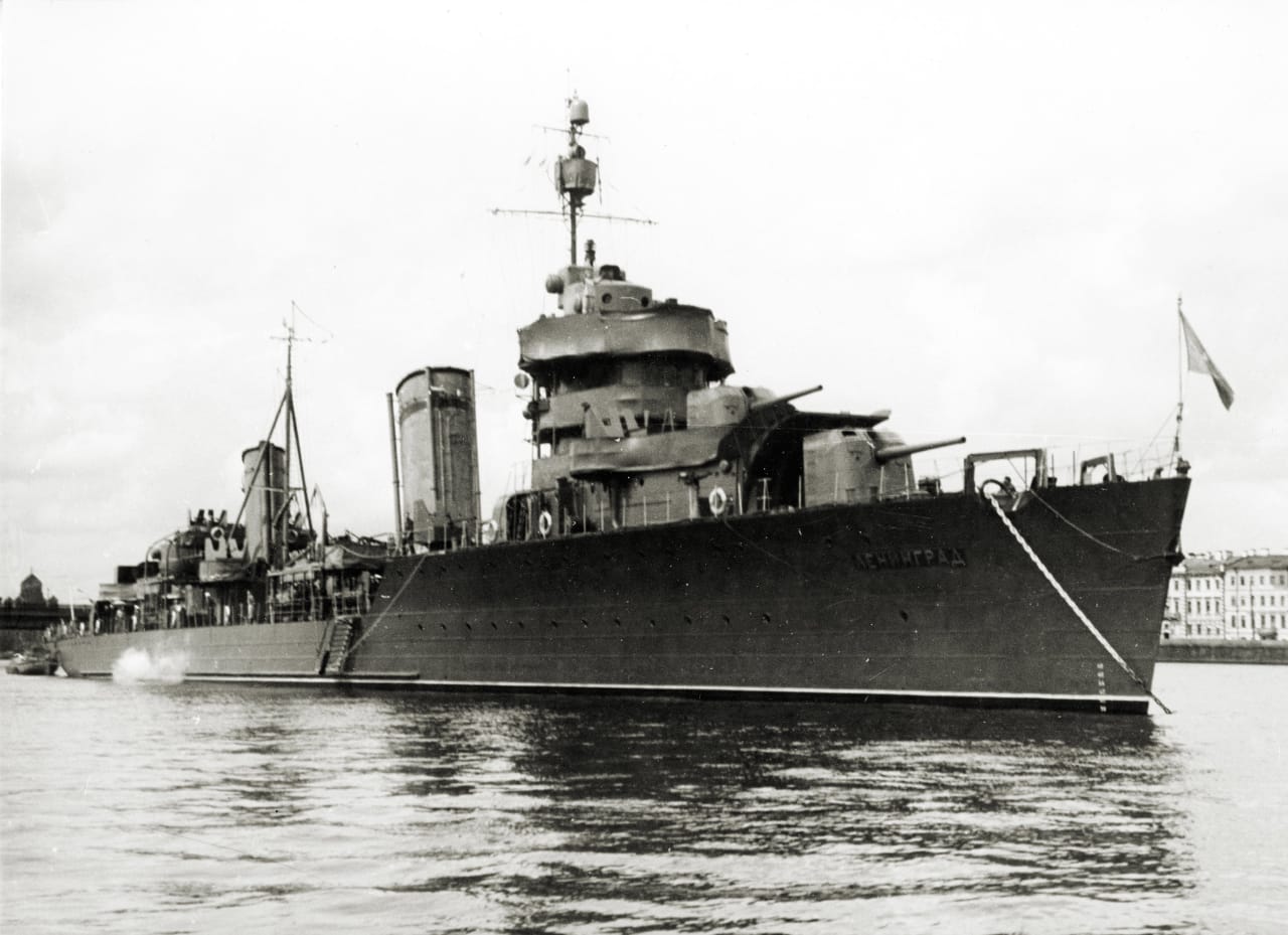 Больше эсминцев!